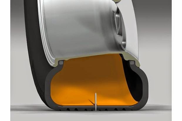 Perforación del neumático - Aplicación de la espuma antipinchazos en el Buscador de Talleres